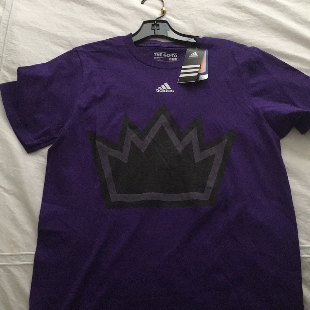 NWT Sacramento Kings T-shirt size small